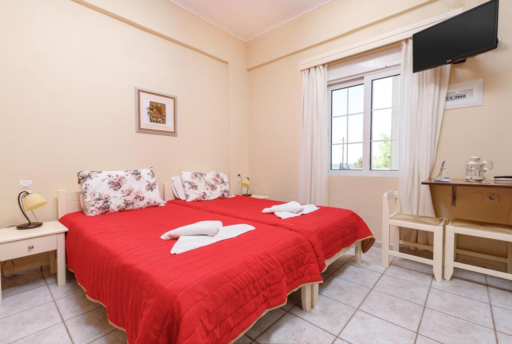 Zefyros Apartments And House كيساموس الغرفة الصورة