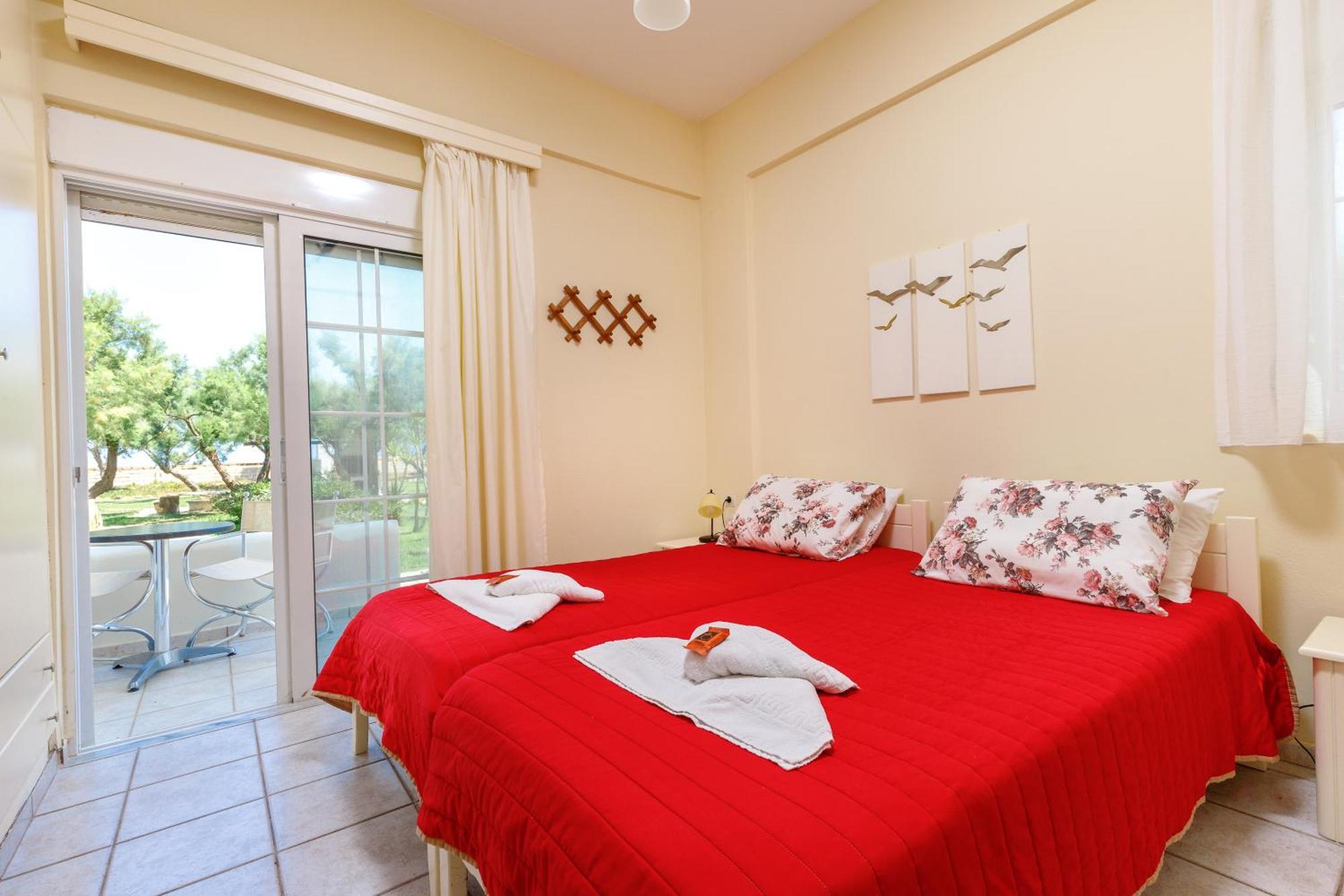 Zefyros Apartments And House كيساموس الغرفة الصورة